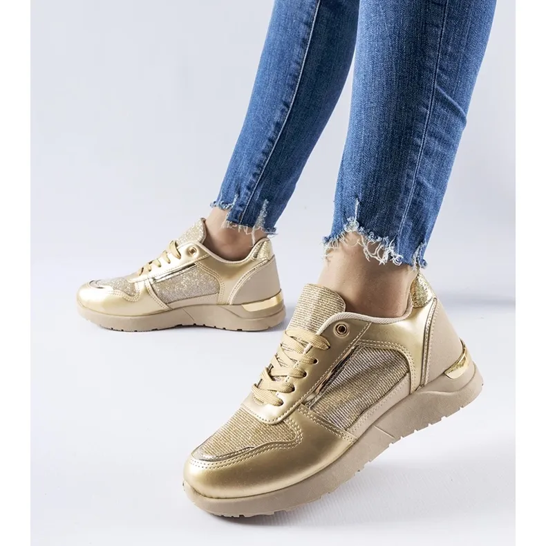 Beige and gold sneakers with decorative thread from Facondo golden