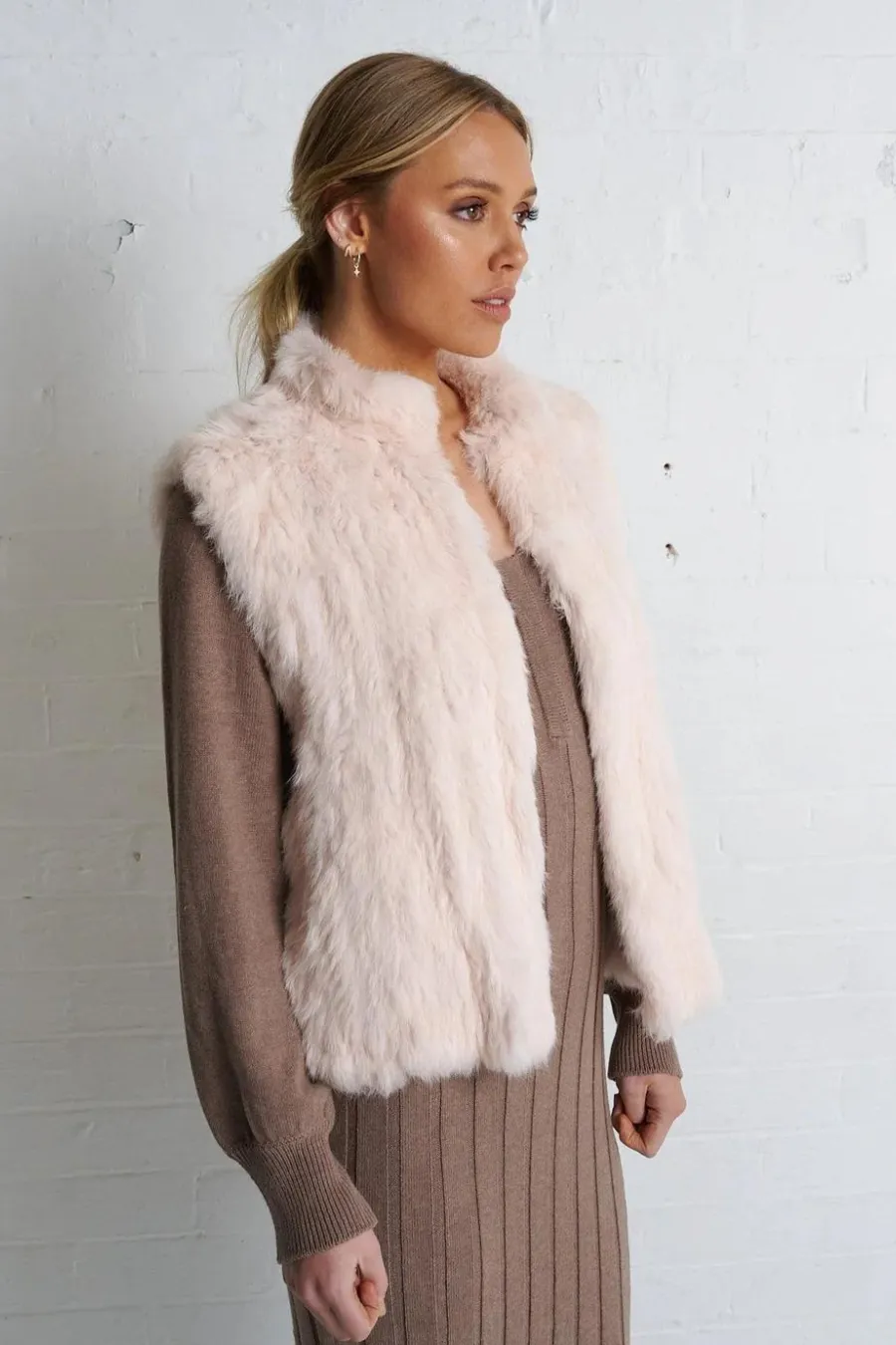 Birds Of A Feather Neeve Vest Blush