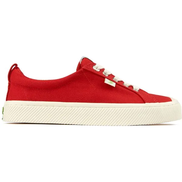 Cariuma Oca Low Sneakers