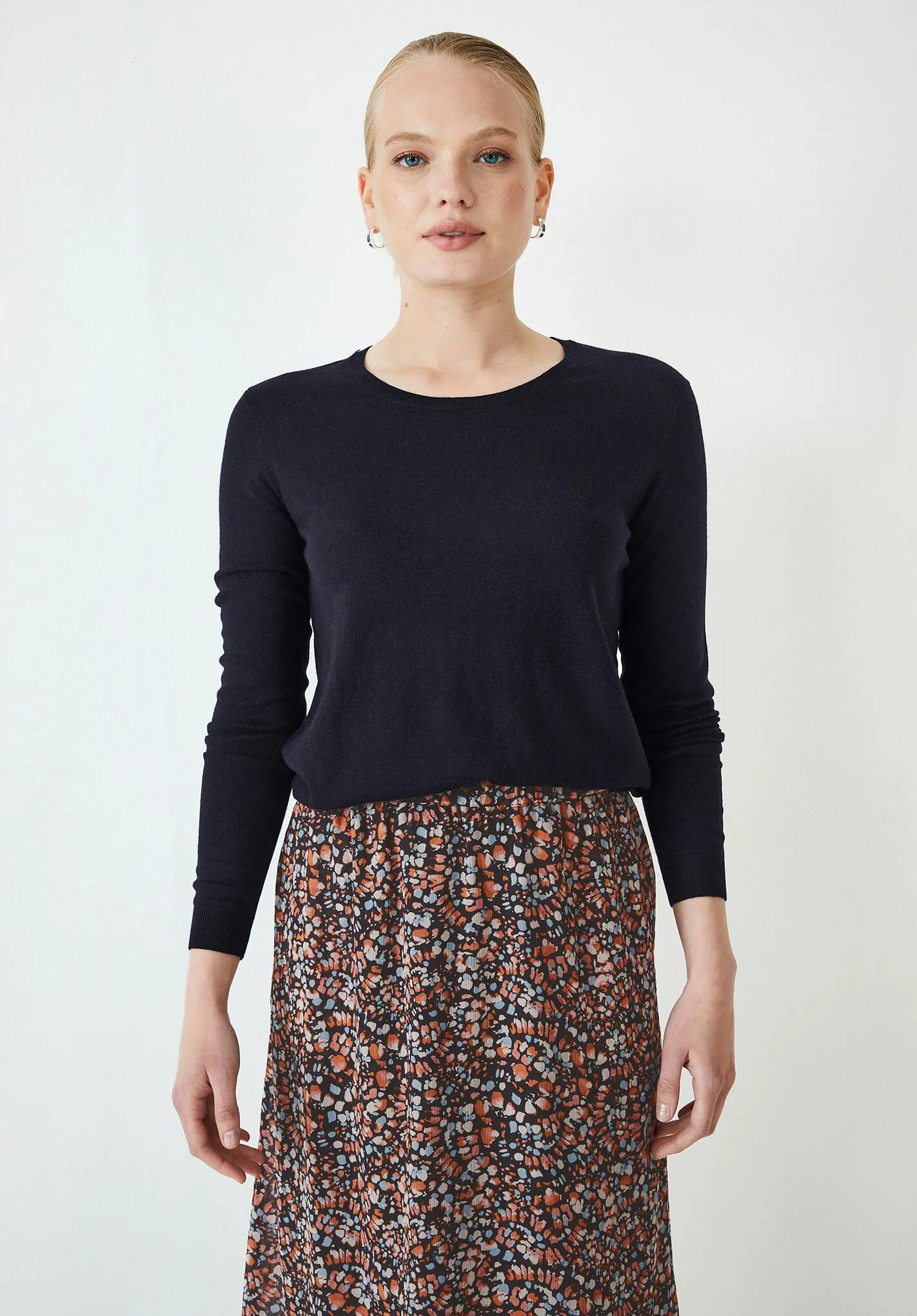 Fine Clara Crew Jumper