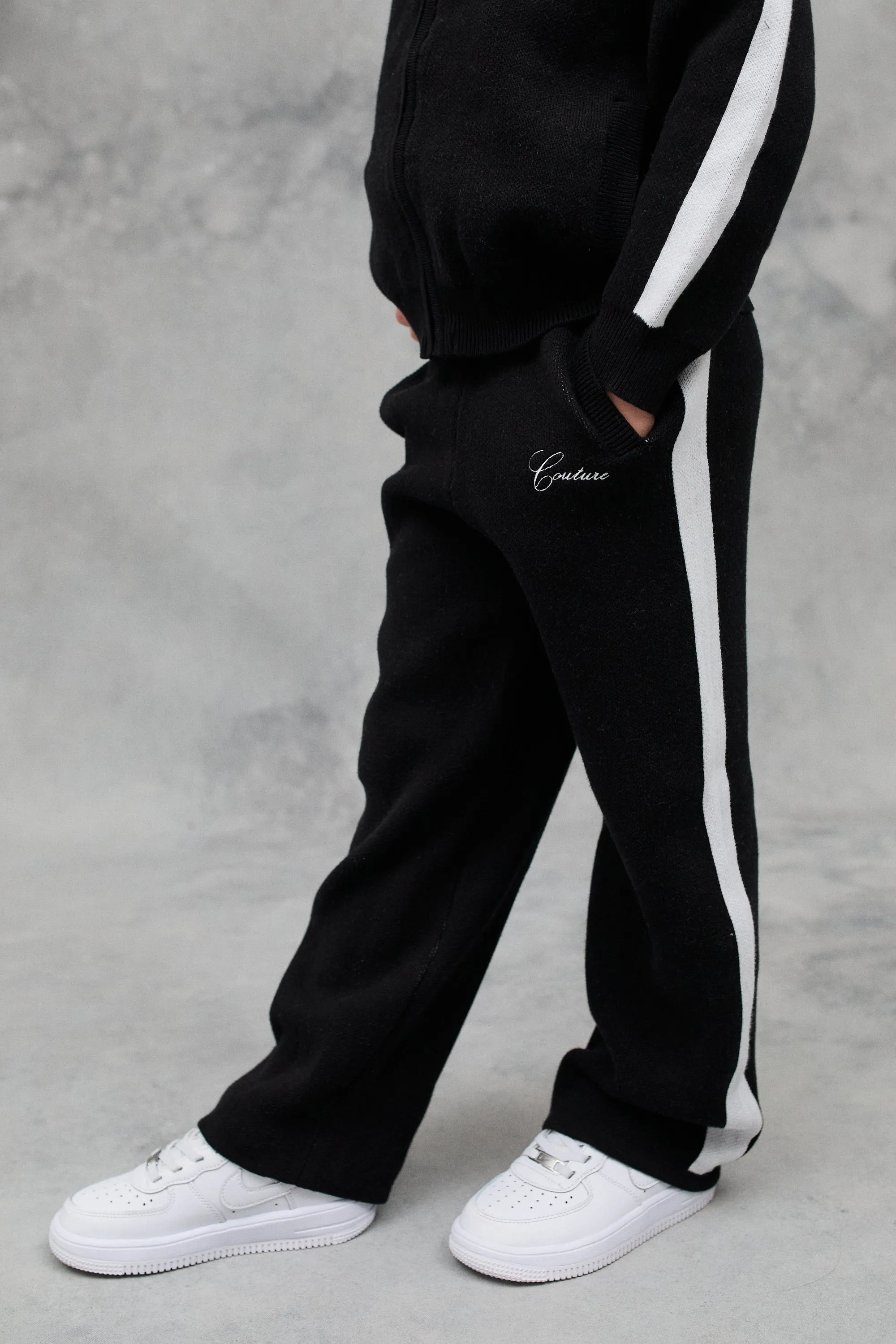 JNR SIDE STRIPE KNITTED JOGGERS - BLACK