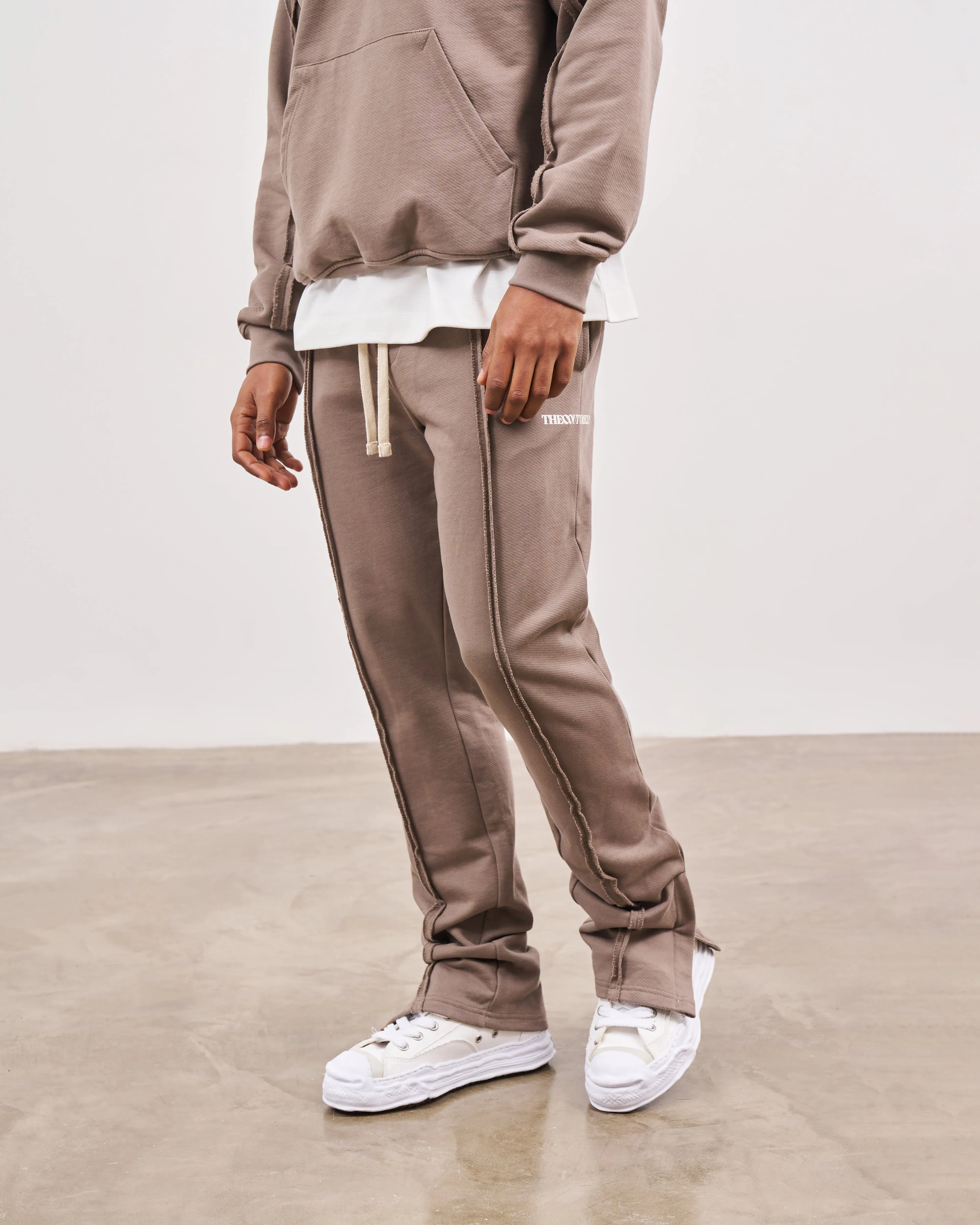 RAW SEAM STRAIGHT LEG JOGGERS - COFFEE