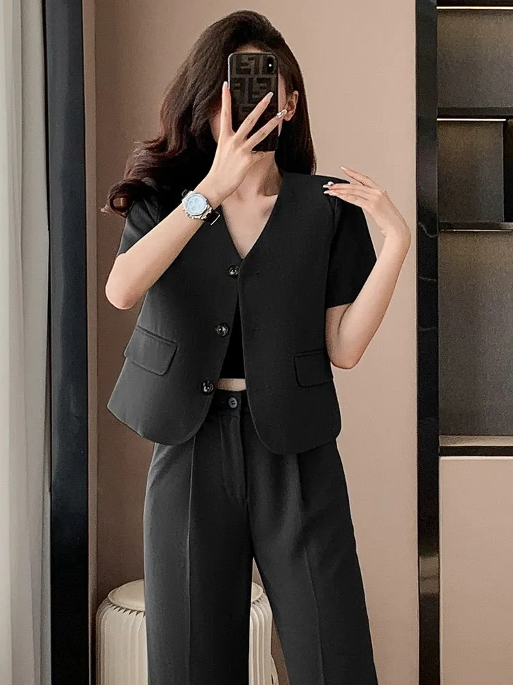 Short-sleeved suit for small women in summer new temperament goddess style professional wear short suit two-piece trousers