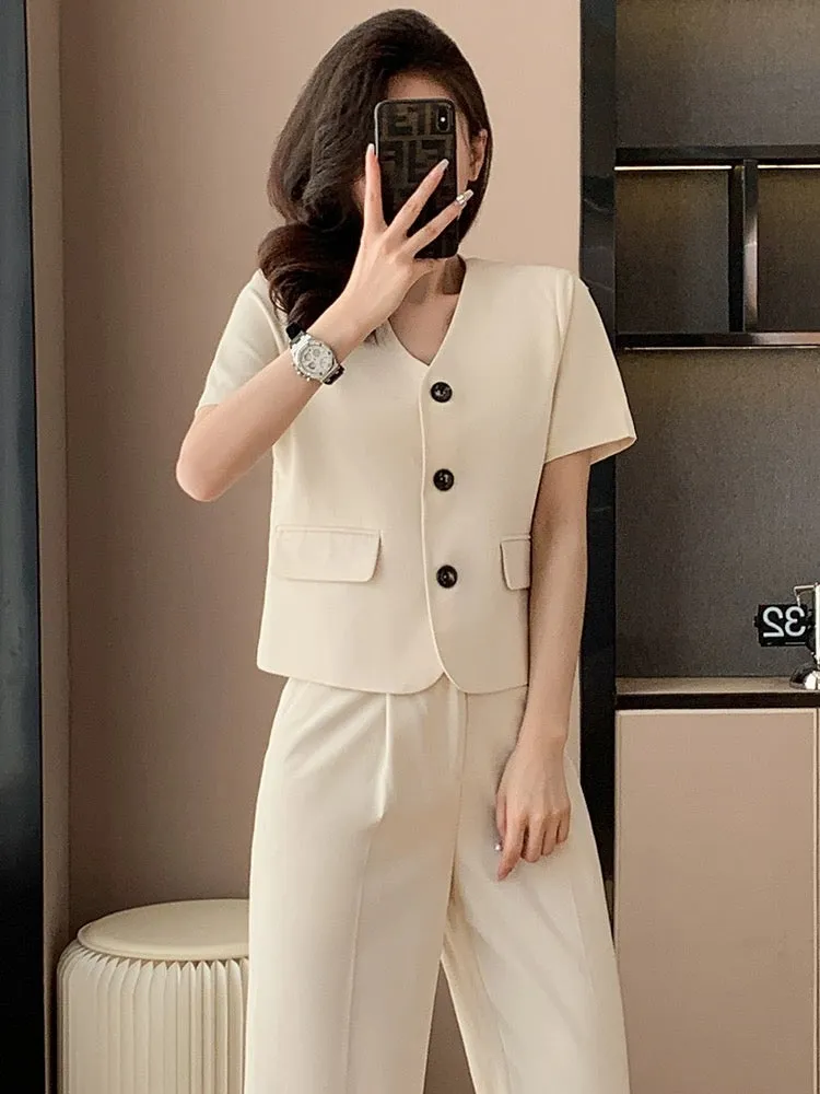 Short-sleeved suit for small women in summer new temperament goddess style professional wear short suit two-piece trousers