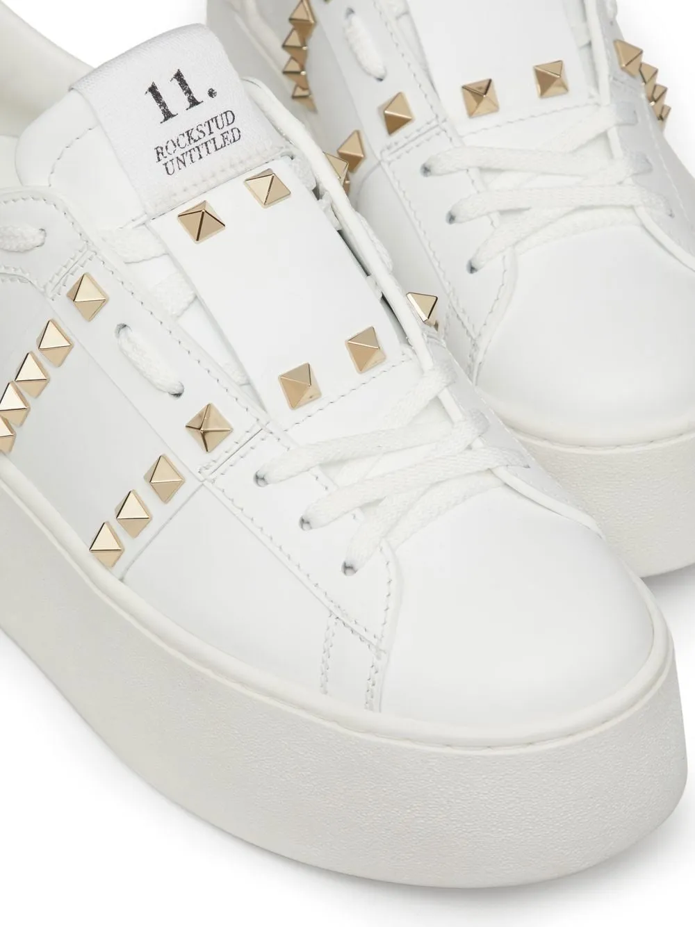 Valentino Garavani    Valentino Garavani Rockstud Untitled Leather Sneakers