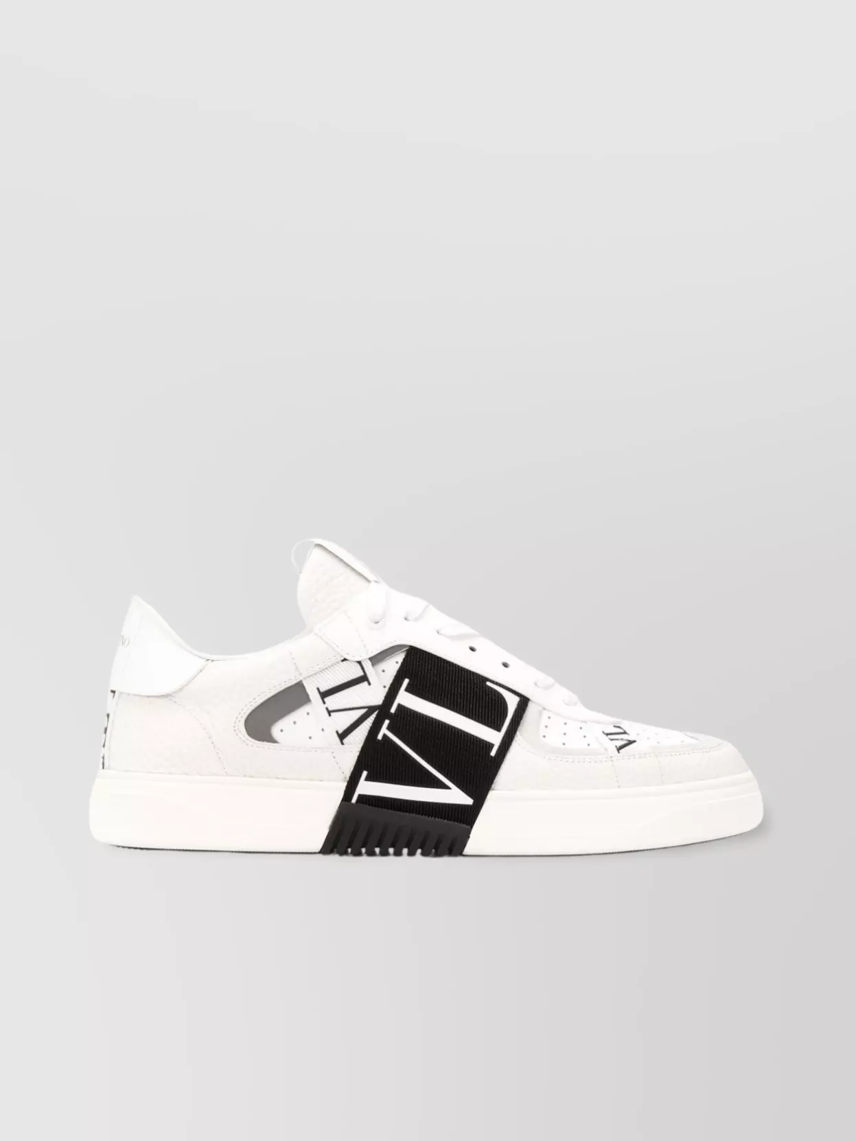 Valentino Garavani   Vl7n low-top leather sneakers