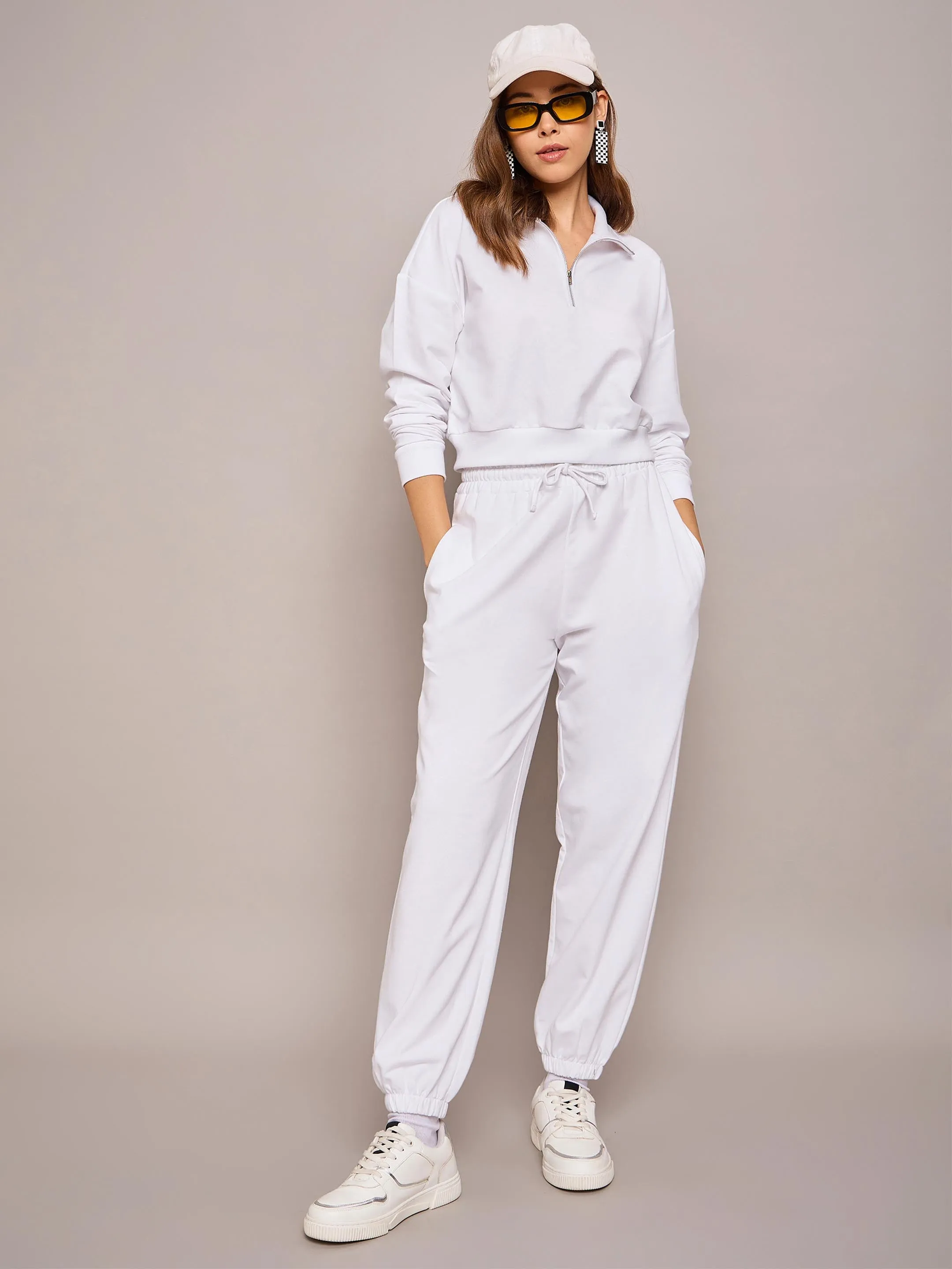 Women White Terry Oversized Zipper Sweatshirt With Baggy Joggers